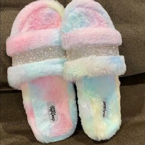 Rainbow furry slippers. Brand new size 6 women’s